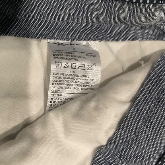 Banana Republic White Shorts Blue Purple Flowers Chino Print Tailored Size 8 - Picture 8 of 9